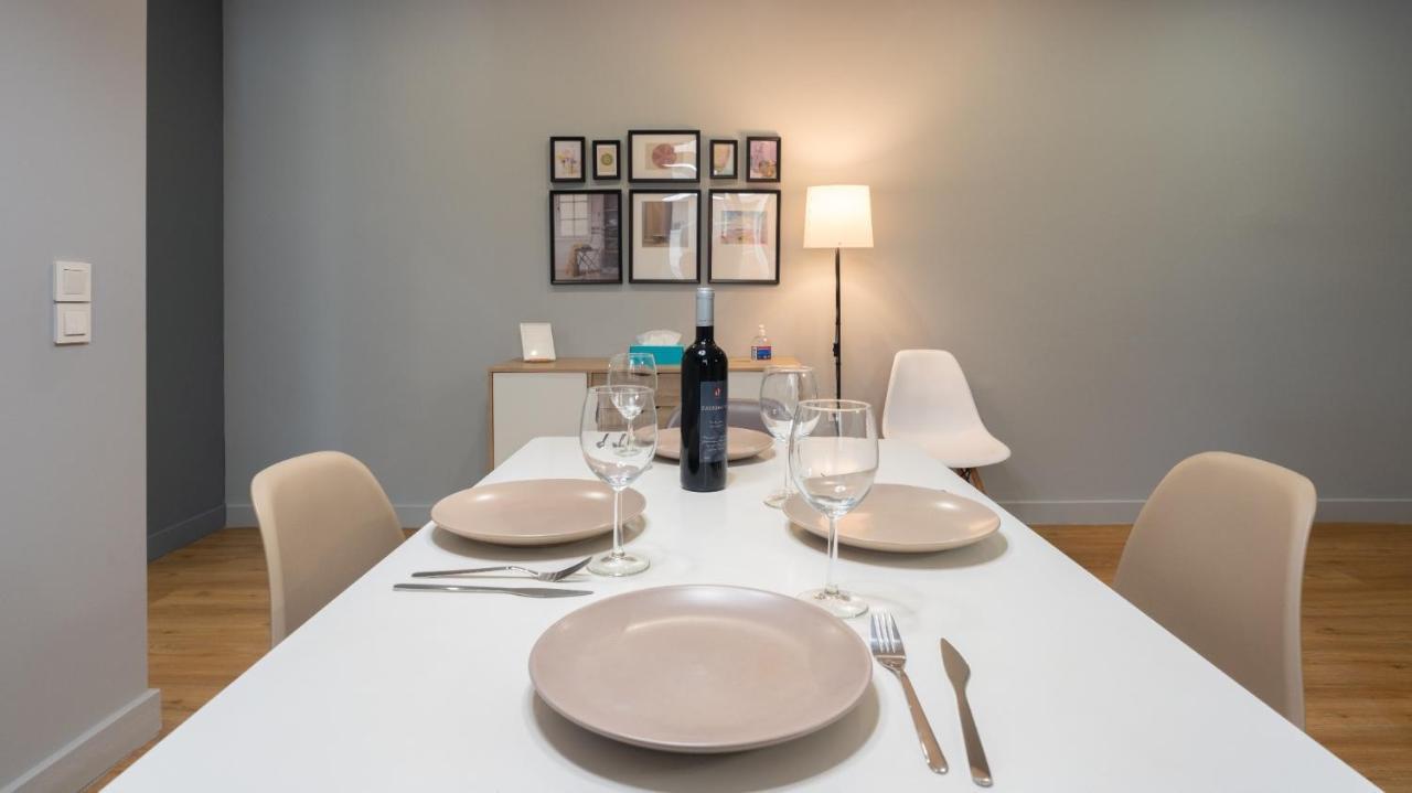 Modern, Quite 1-Bdr Apt 5 Min Walk To Acropolis アテネ エクステリア 写真